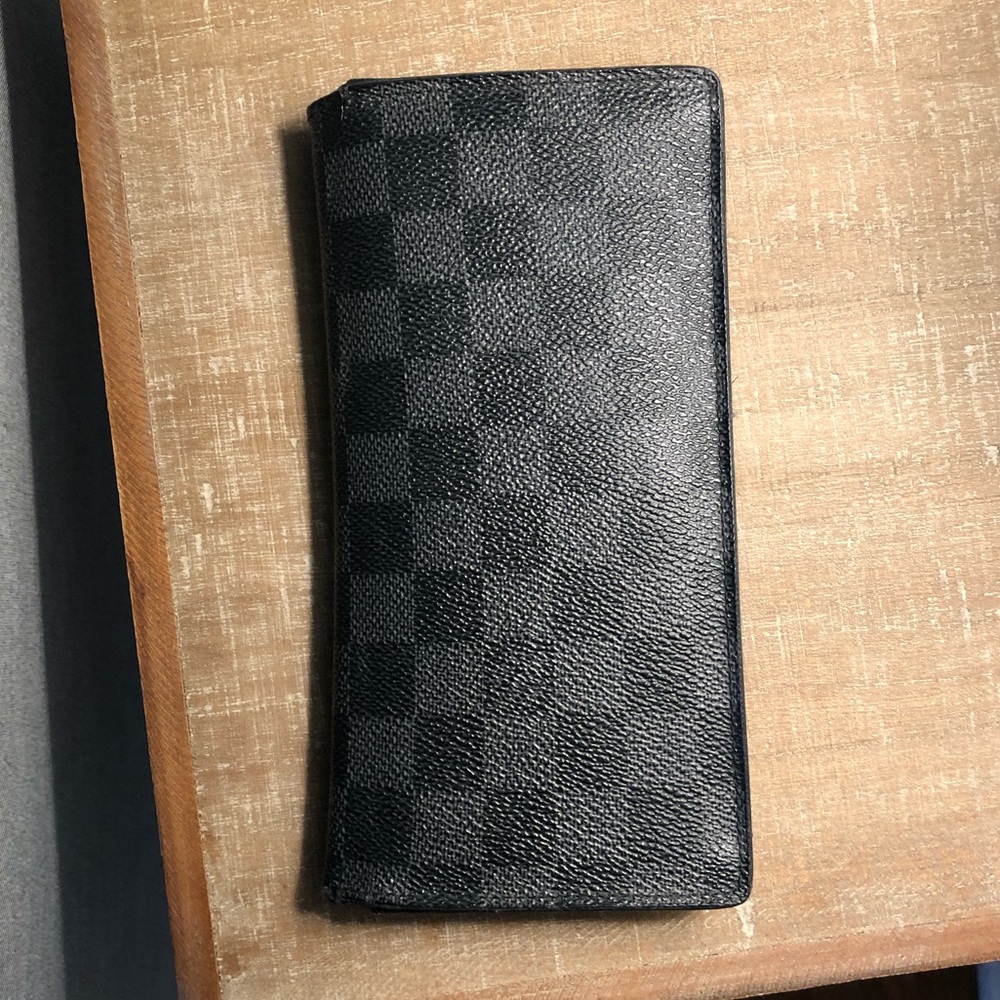Louis Vuitton Damier Graphite Brazza Wallet